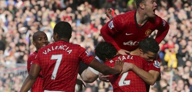 Robin van Persie doesn't celebrate after scoring against Arsenal